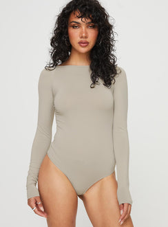 front view of model wearing Princess Polly Gatewood Long Sleeve Bodysuit Grey Full Sleeves 