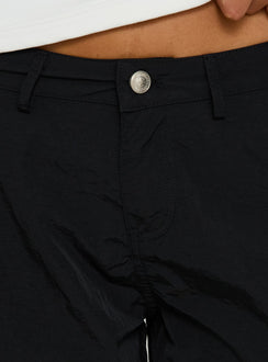 Hudsen Longline Nylon Cargo-Shorts Schwarz