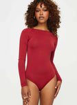 front view of model wearing Princess Polly Gatewood Long Sleeve Bodysuit Burgundy Full Sleeves Boat Neck 