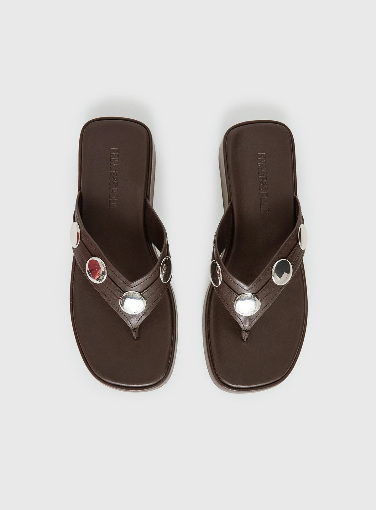 Paislee Sandalen mit Nieten in Braun