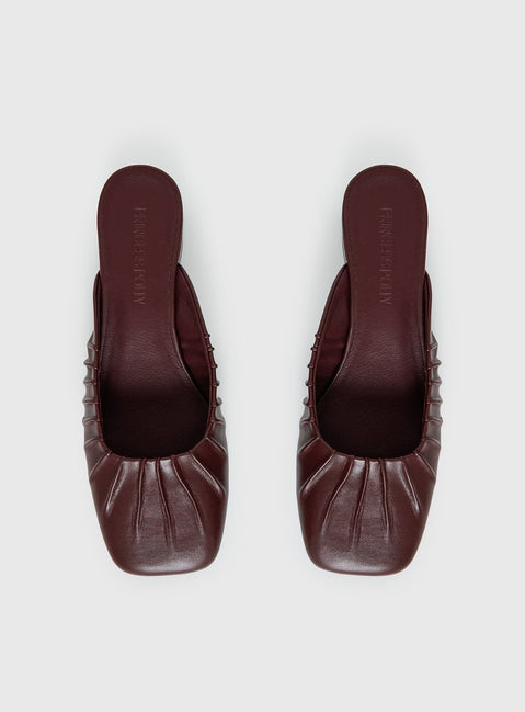 Larietta Ballet Heels Burgundy