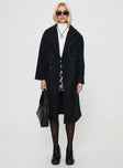 Longline coat Lapel collar, button fastening at front, front pockets Non-stretch, fully lined 