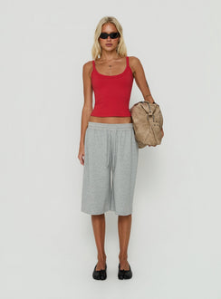 Kasper Tailliertes Longline Tanktop in Fiery Red