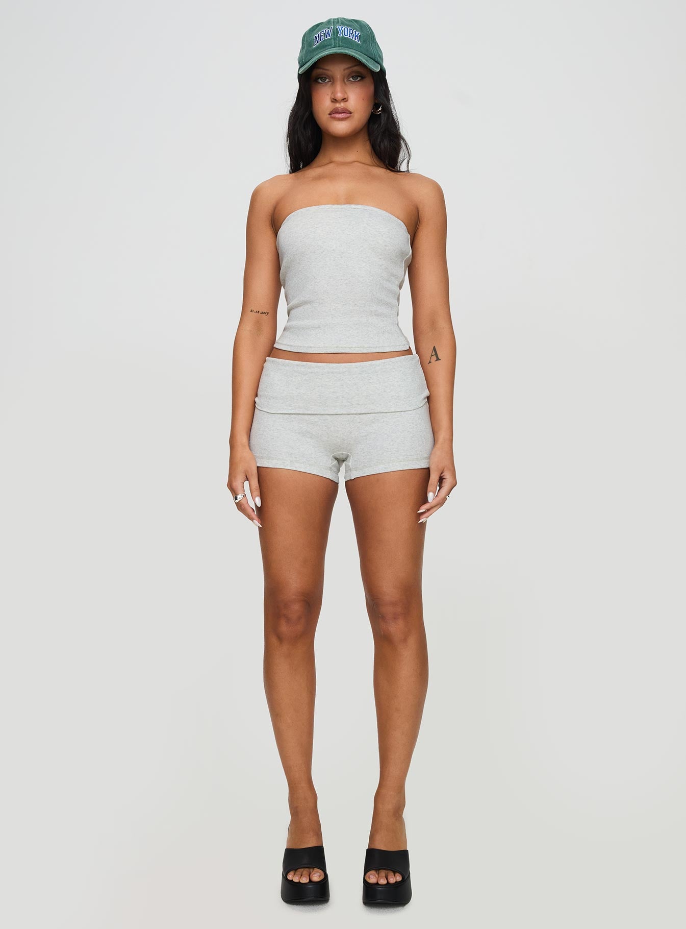 front view of model wearing Princess Polly Baseline Strapless Rib Top Grey Sleeveless straight 
