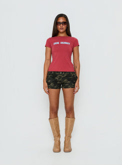 Local Celebrity Graphic Top Washed Red