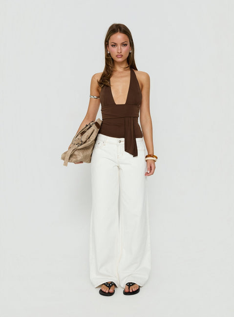 Showcasing Tidal Wave Low Rise Straight Leg Jeans Cream in womens-jeans front view of model wearing Princess Polly