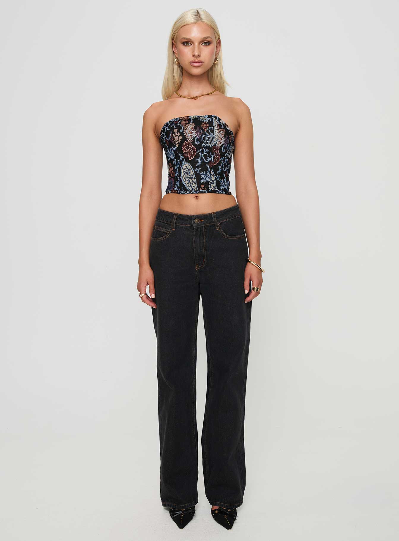 front view of model wearing Princess Polly Lyrae Strapless Top Multi Sleeveless straight 