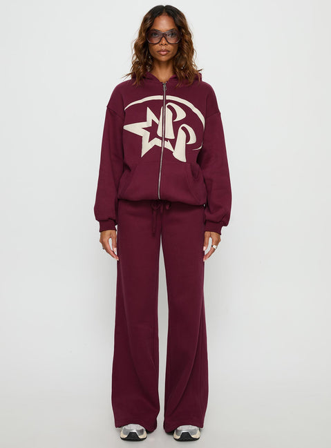 front view of model wearing Princess Polly Princess Polly Stargirl Zip Through Jumper Burgundy 