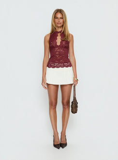 Quinbie Lace Sleeveless Top Burgundy