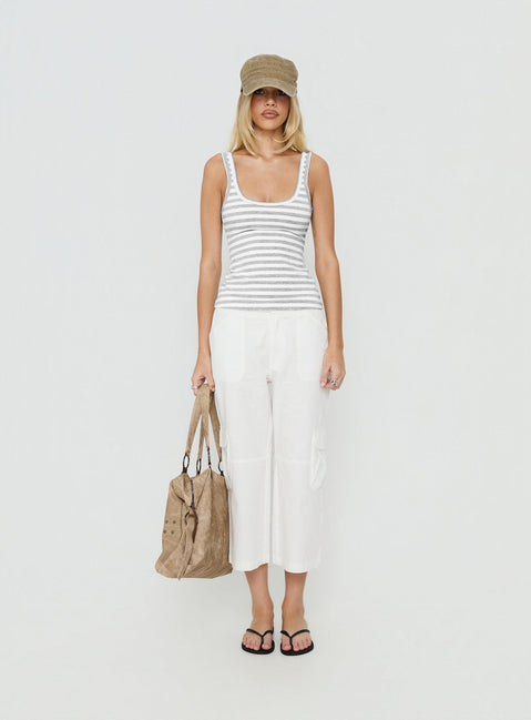 Keep It Light Tanktop mit tiefem Rückenausschnitt Weiß / Grau gestreift
