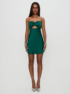 front view of model wearing Princess Polly Faviola Mini Dress Emerald Sweetheart Neckline 