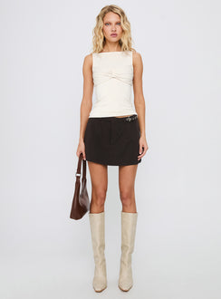   front view of model wearing Princess Polly Miku Mini Skirt Brown Mini Skirts 