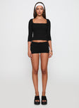 Gracious Low Rise Mini Short Black