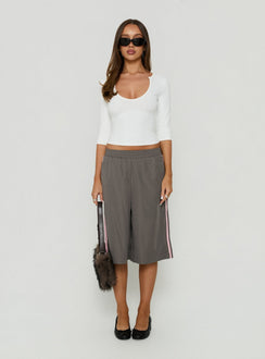 Boe Longline Track Shorts Charcoal / Pink