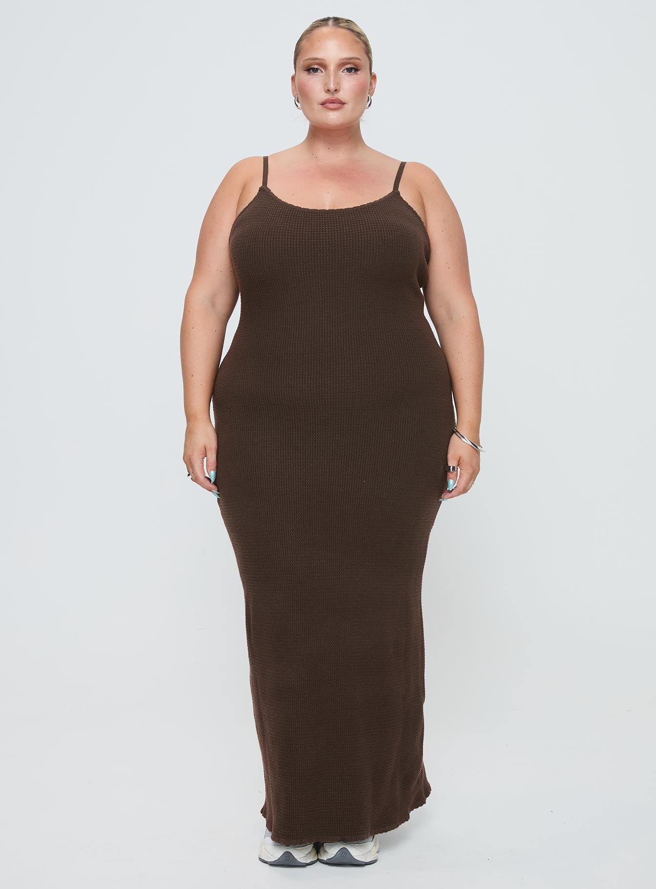 front view of model wearing Princess Polly Kattan Maxi Dress Chocolate Curve Scoop Neck 