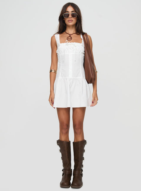 front view of model wearing Princess Polly Heart Shaped Mini Dress Porcelain Square Neck 