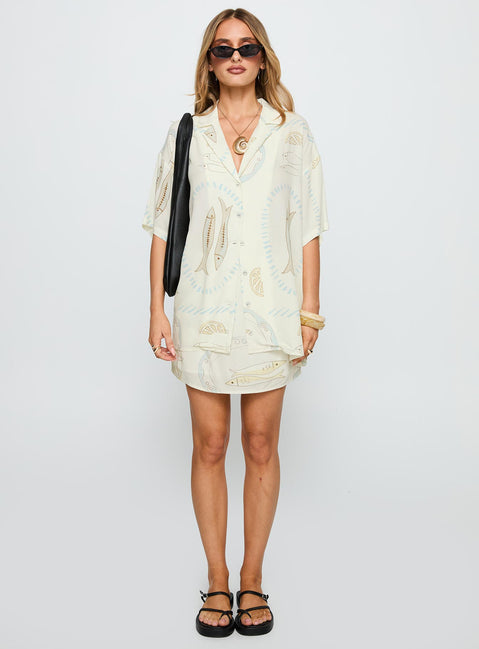 front view of model wearing Princess Polly Caraliia Shirt Cream Half Sleeves V-Neck 