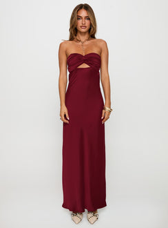 front view of model wearing Princess Polly Faviola Strapless Maxi Dress Burgundy Sweetheart Neckline 