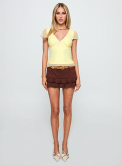 front view of model wearing Princess Polly The Icon Top Lemon Short Sleeves Plunger 