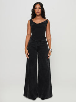 front view of model wearing Princess Polly Toby Low Ultra Baggy Jean Charcoal Mid Rise 