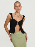 Top Cap sleeves, sweetheart neckline, tie fastening at bust, split hem Non-stretch material, lined bust