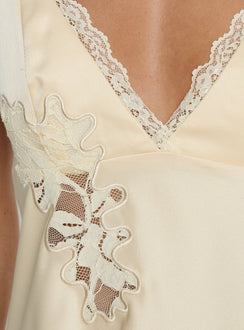 Aloura Minikleid aus gespleißter Spitze Butter
