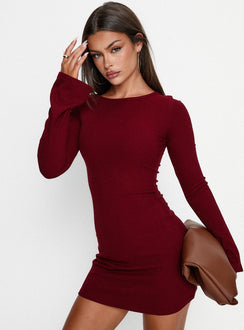 Bryanna Langarm-Minikleid Tiefes Merlot