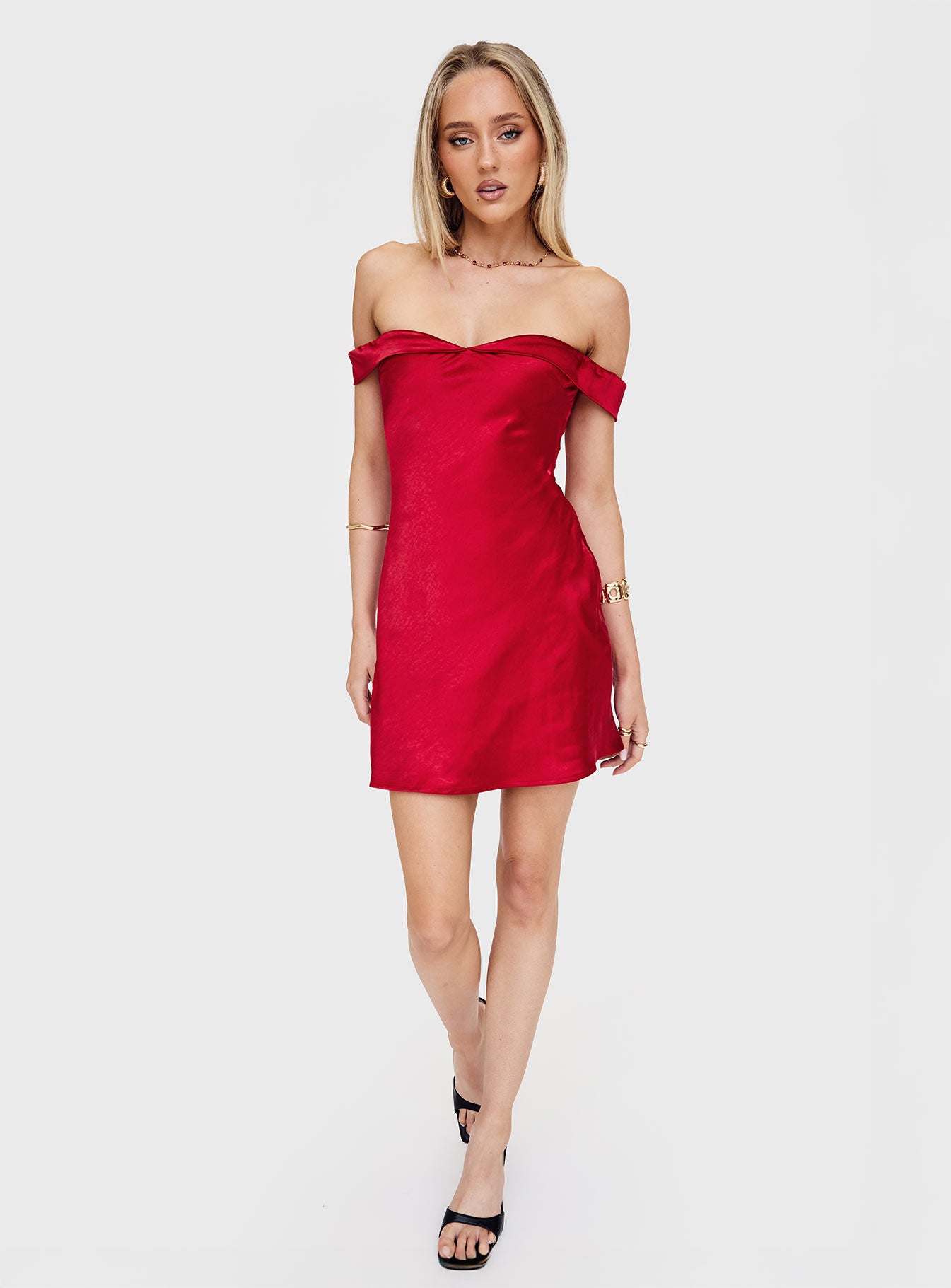 Alizae Off Shoulder Mini Dress Red