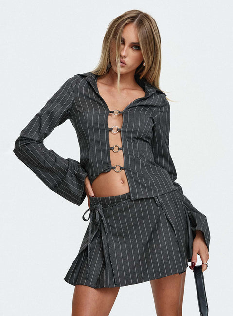 front view of model wearing Princess Polly Saraya Long Sleeve Ring Top Grey Pinstripe Full Sleeves Plunger 