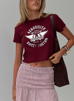front view of model wearing Princess Polly Aerosmith Vintage Graphic Top Burgundy Short Sleeves Crew Neck 