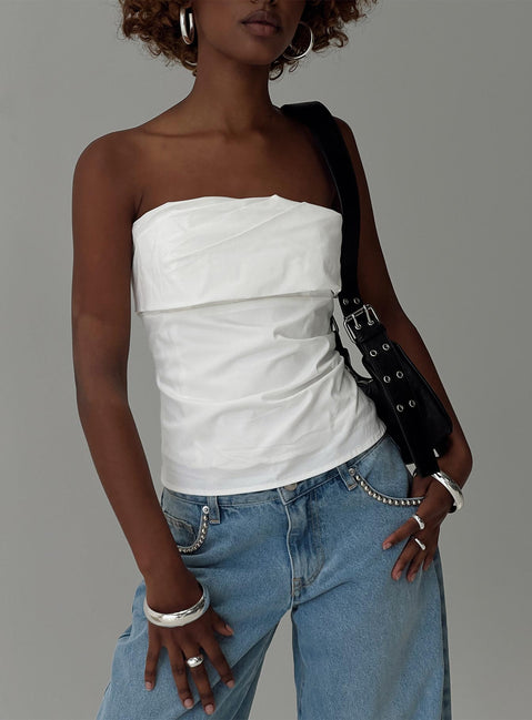front view of model wearing Princess Polly Xandria Strapless Top White Sleeveless straight 