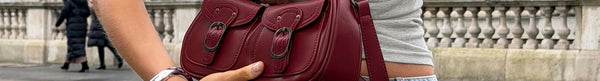 Jayalen Shoulder Bag in Red