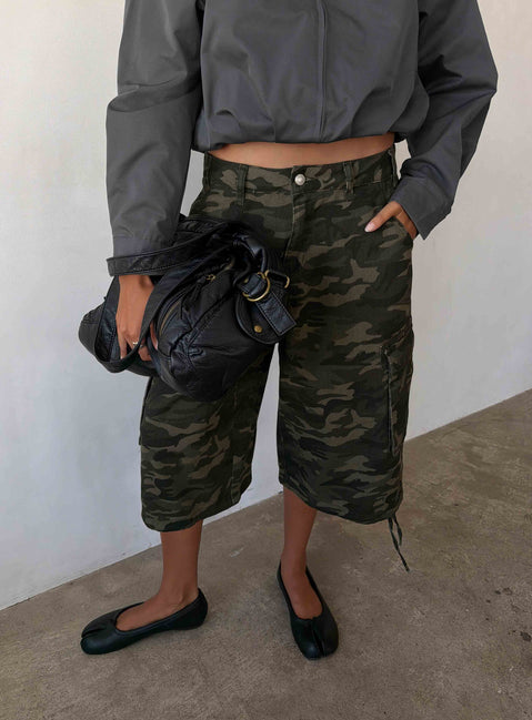 Hudsen Longline Cargo Shorts Camo