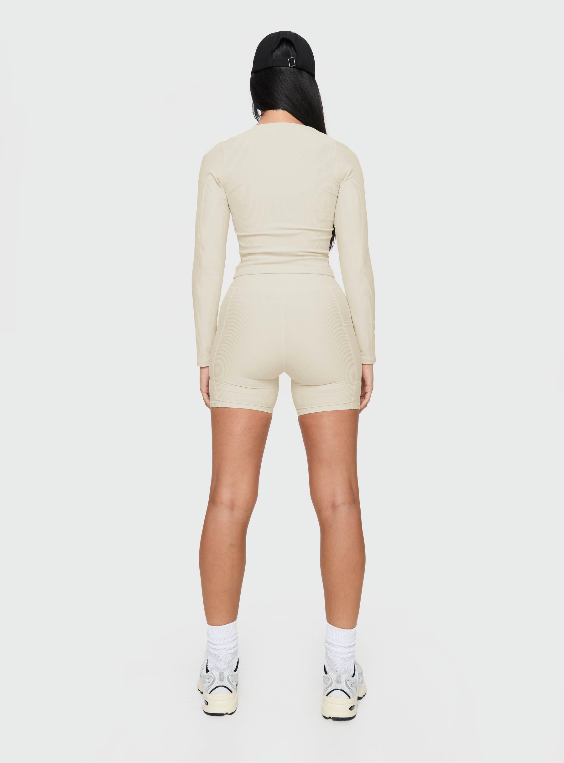 Thriving Activewear Top Latte