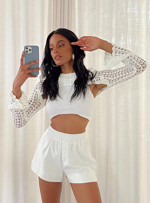 Shorts Elasticated waistband Faux buttons at front