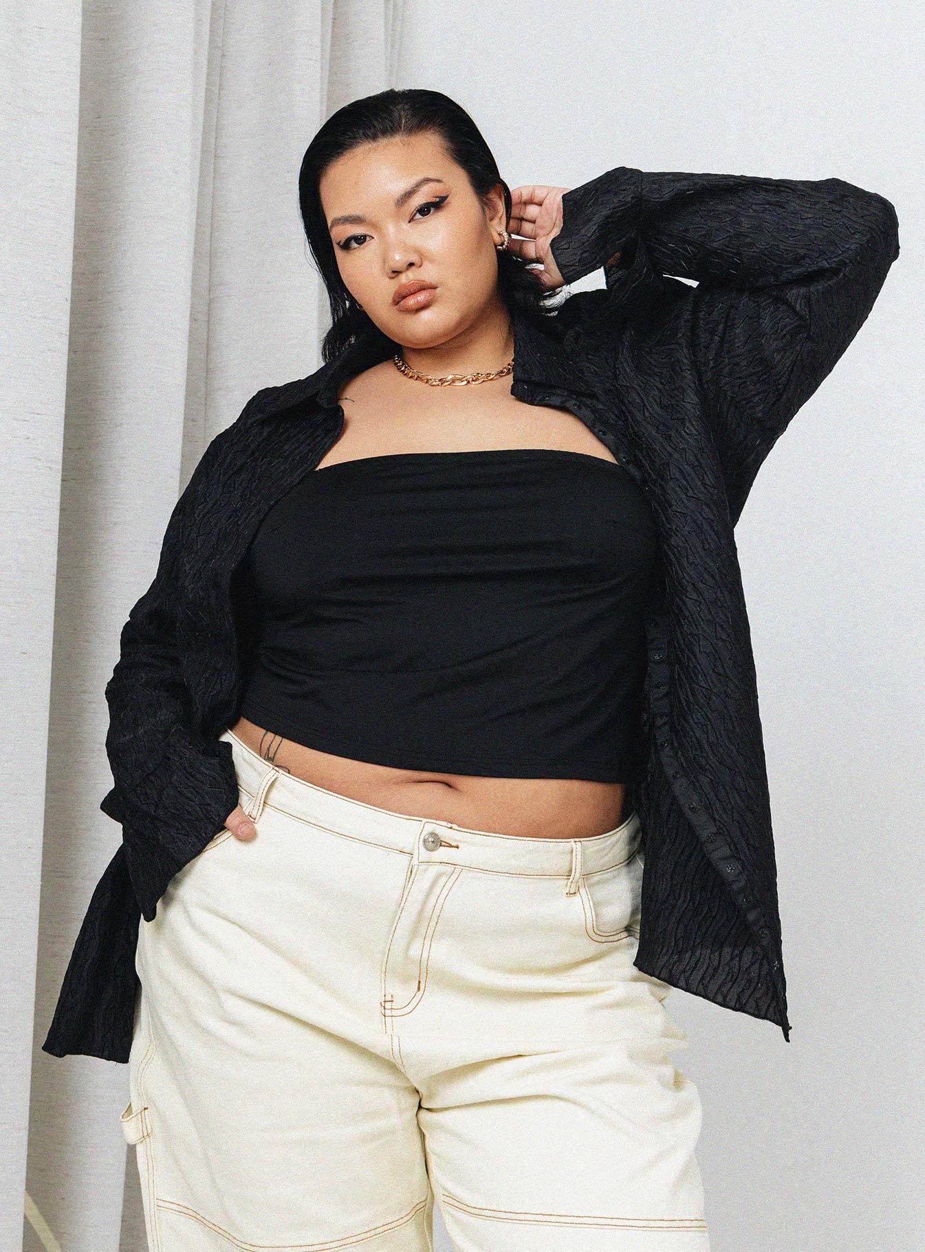 product Princess Polly Full Sleeves Plunger  Chrisley Shirt Black Curve