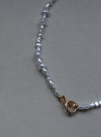 Necklace Faux pearl beads  Gold-toned T-bar 