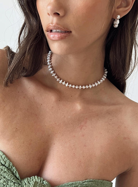 Sookie Pearl Necklace