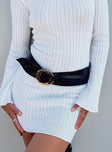 Belt Faux leather material Chunky style Buckle fastening