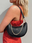 Bag Faux pebbled leather Removable shoulder & chain straps Zip fastening Gold-toned hardware Two internal pockets