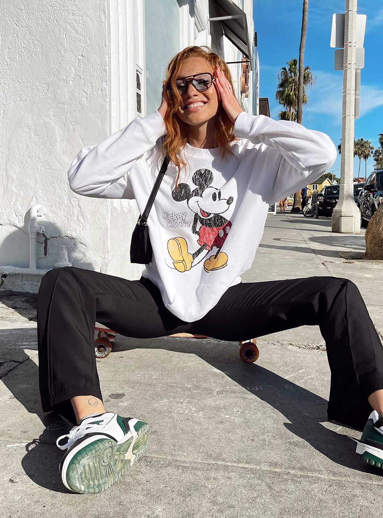 Mickey mouse sale sweater kind