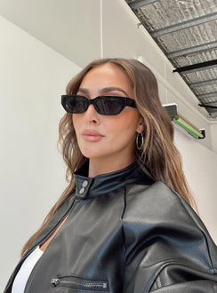 Sunglasses UV 400 Tort print frame Black tinted lenses Moulded nose bridge 