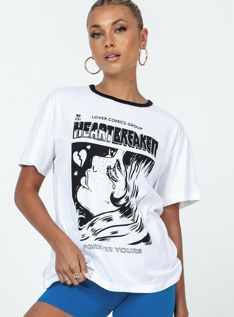 Front view of model wearing  front Princess Polly Short Sleeves Crew Neck  Comic Book Ringer Tee White
