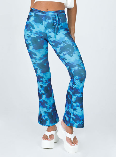 side view of model wearing Princess Polly Allen Floral Flare Pants Blue 