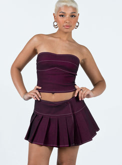 Front view of model wearing  front Motel Zabini Skirt Burgundy Princess Polly  Mini Skirts 