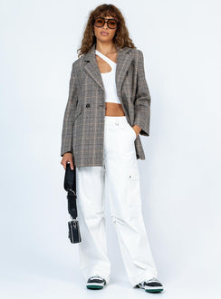 Coat  100% polyester Plaid print  Lapel collar  Button front fastening  Twin hip pockets  Satin lined 