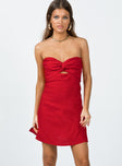 Front view of model wearing  front Princess Polly Sweetheart Neckline  Falling For You Mini Dress Red