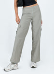 Front view of model wearing  front Princess Polly  Roy Parachute Pants Grey