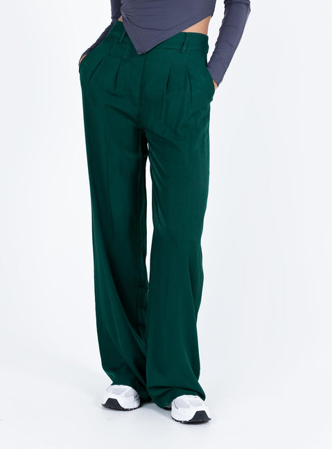 Front view of model wearing  front Princess Polly  Kacey Pants Forest Green