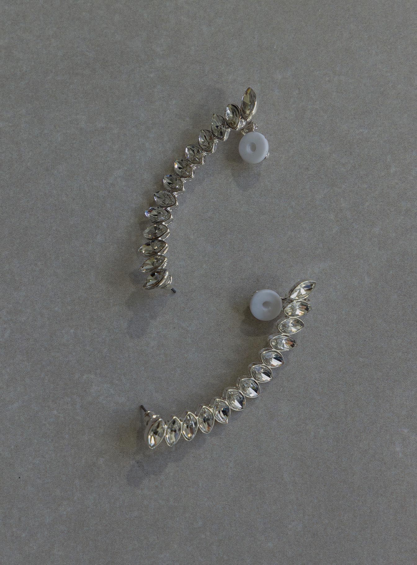 Silver Ear crawler Diamante design  Stud fastening  Clip-on end